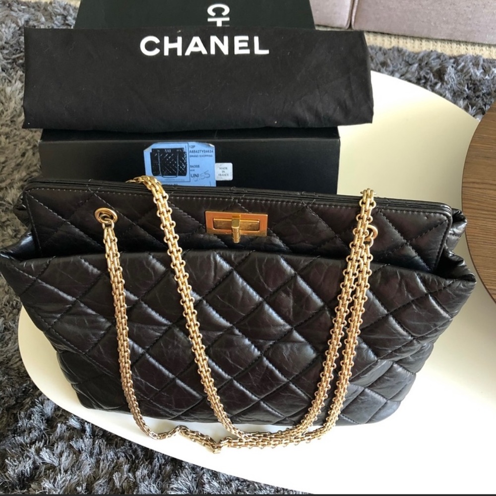 Black Friday Cyber Authentic Chanel Reissue tote bag in black quilted calfskin
